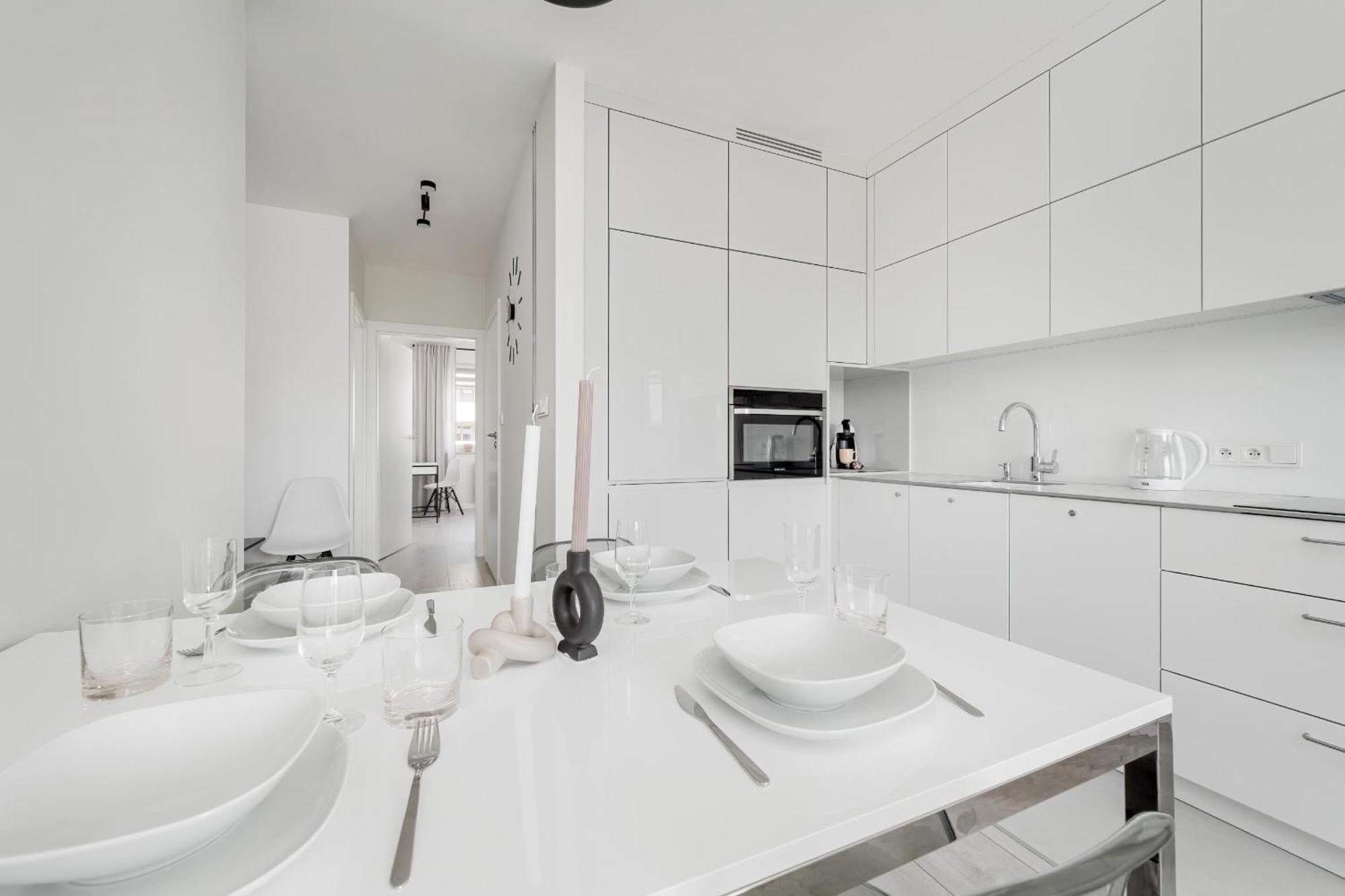 Miedziana Bright Apartment With Balcony And Parking Wroclaw By Noclegi Renters Екстериор снимка